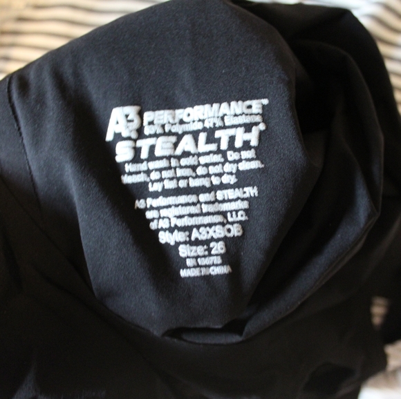 Stealth Female Open Back Kneeskin - Picture 5 of 8